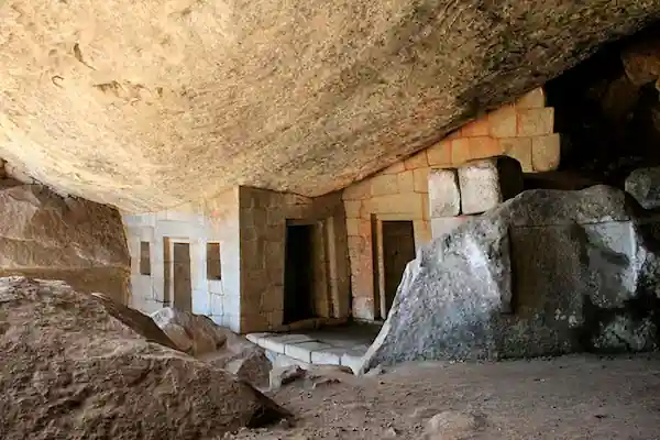 Templo de la luna, uno de los templos incas más cercanos a Machu Picchu