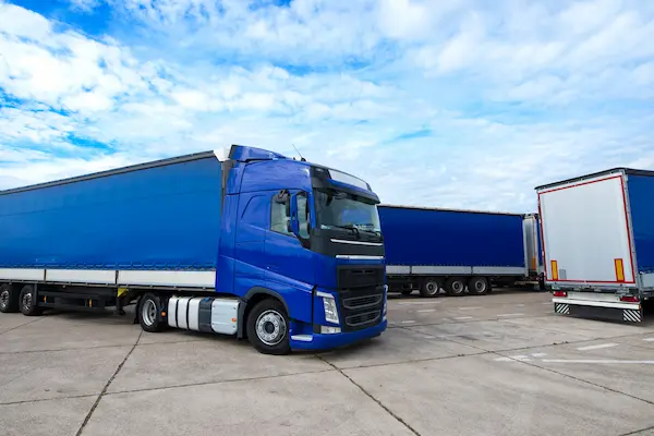 Crecimiento del sector de transporte pesado en el mercado logístico