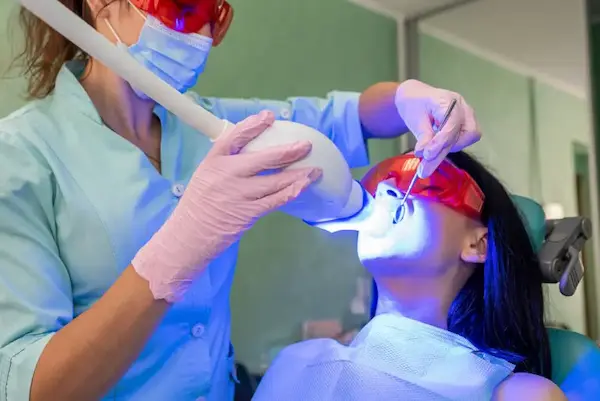 El blanqueamiento dental elimina todas las manchas
